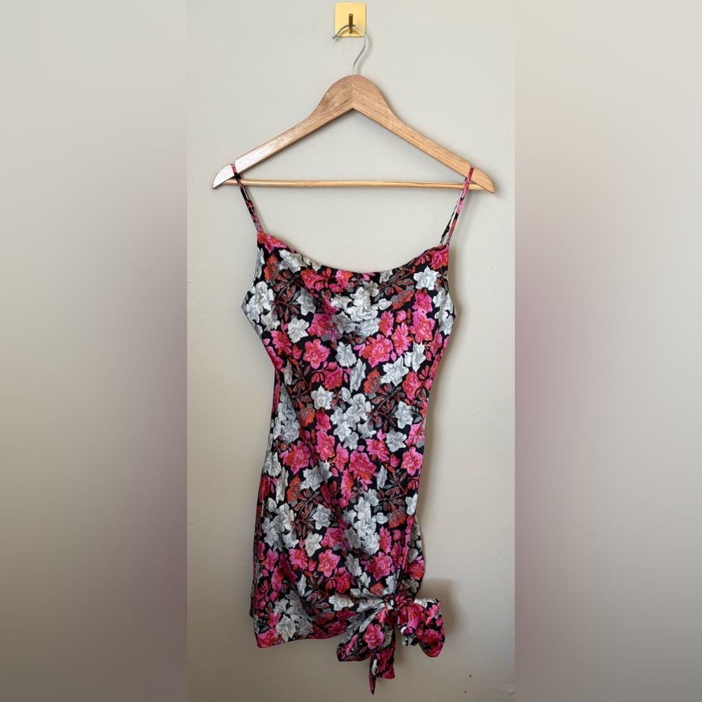 Size 6 Cinq À Sept Ryder Black Silk Multi Floral Mini Dress - Picture 2 of 5